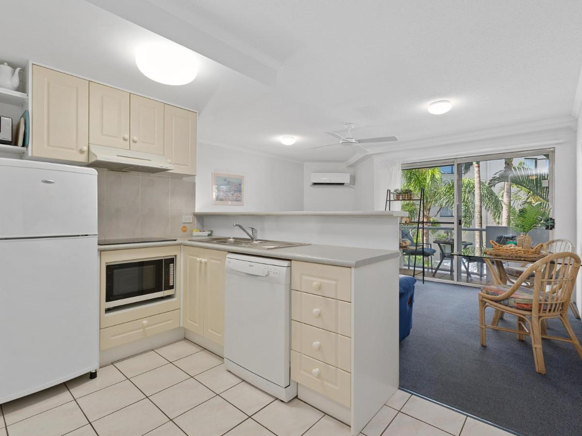 The Burlington Holiday Apartments Maroochydore Exterior photo