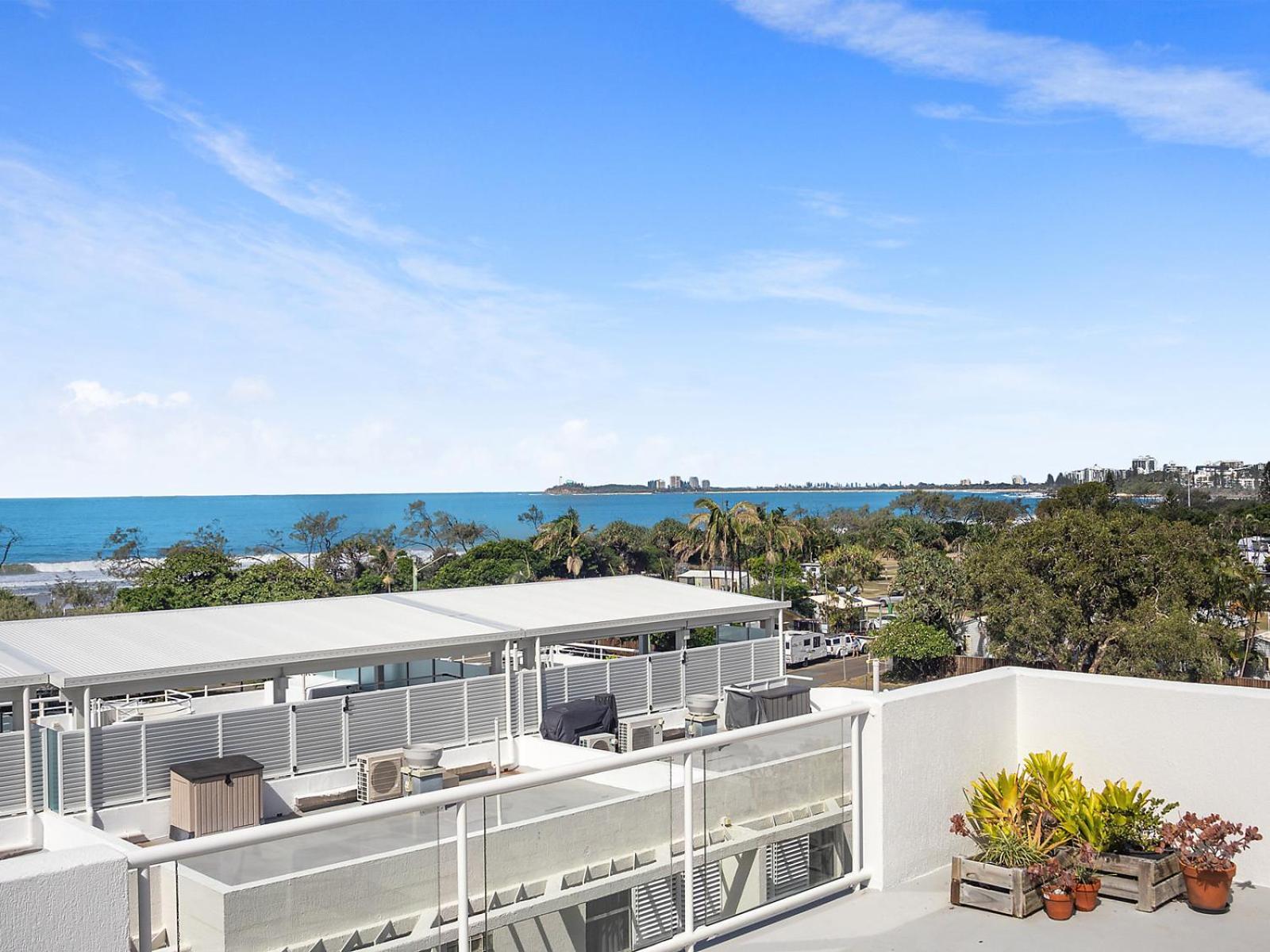 The Burlington Holiday Apartments Maroochydore Exterior photo