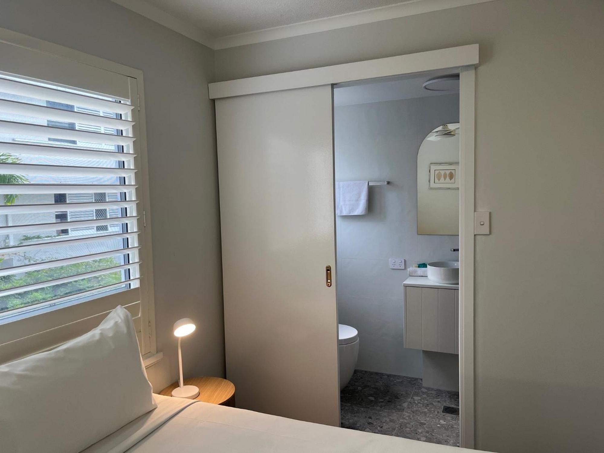 The Burlington Holiday Apartments Maroochydore Exterior photo