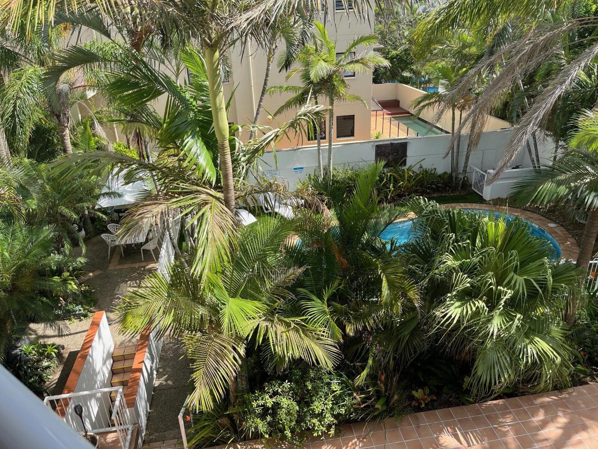 The Burlington Holiday Apartments Maroochydore Exterior photo