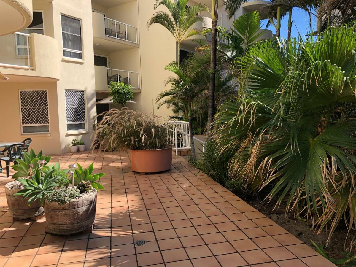 The Burlington Holiday Apartments Maroochydore Exterior photo