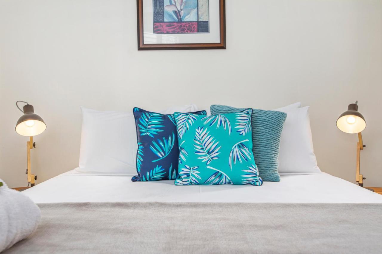 The Burlington Holiday Apartments Maroochydore Exterior photo