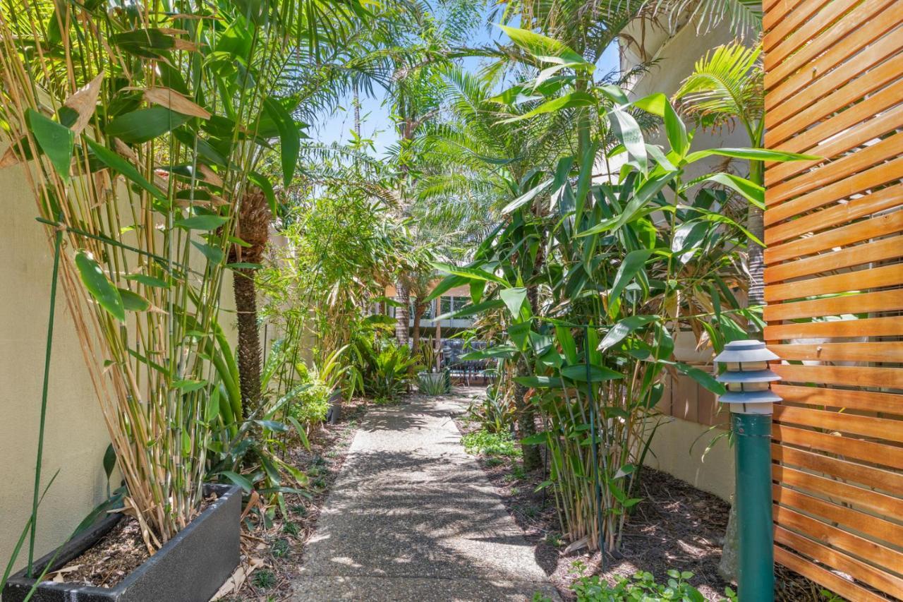 The Burlington Holiday Apartments Maroochydore Exterior photo